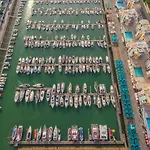 Happy House In Clube *