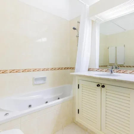 Διαμέρισμα Happy House In Clube Αλμπουφέιρα