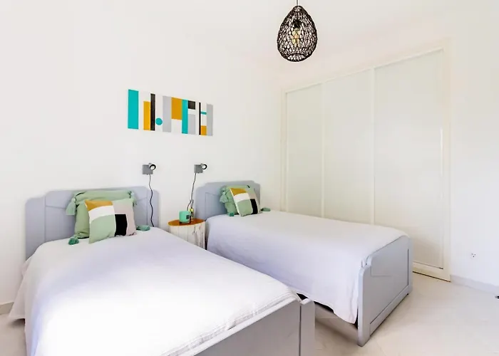 Happy House In Clube